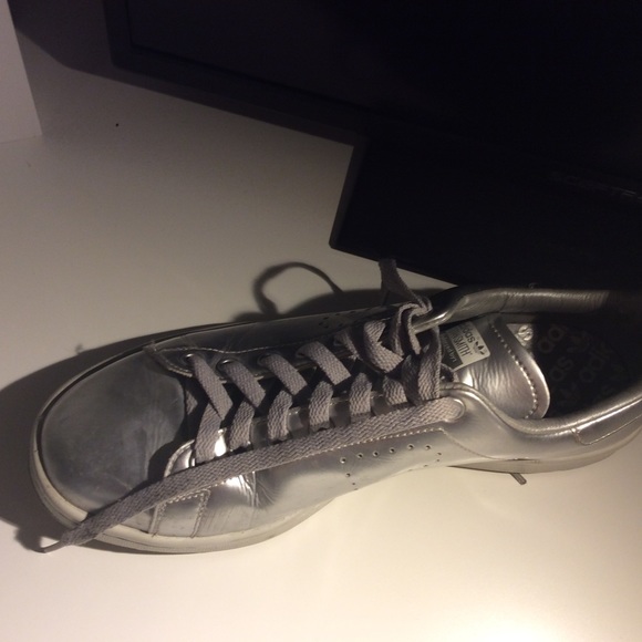 100% Authentic RAF Simmons X Stan smith Pre owned - Picture 3 of 4